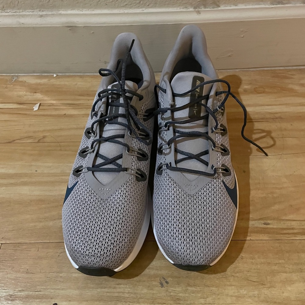 Men’s Nike Quest 2 Grey/Blue Size 11